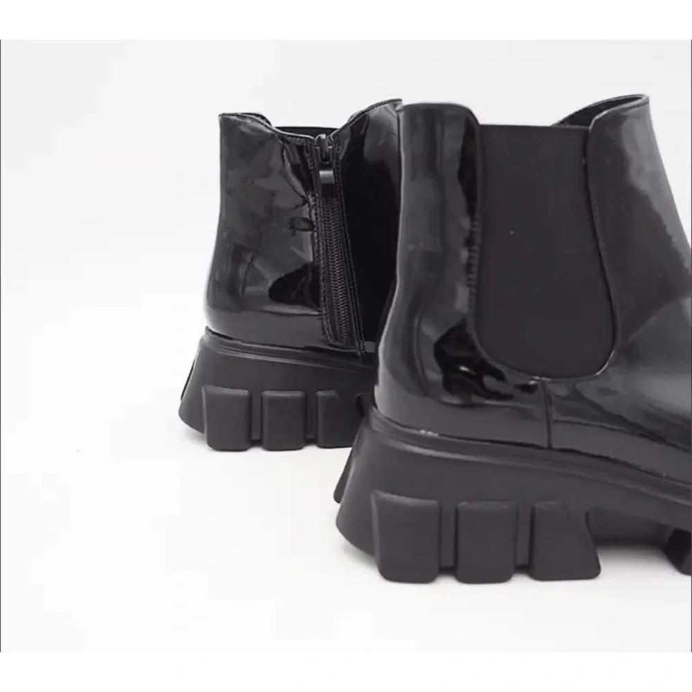 #47 Maxine Chelsea Chunky Heel Low Boots - Picture 5 of 8